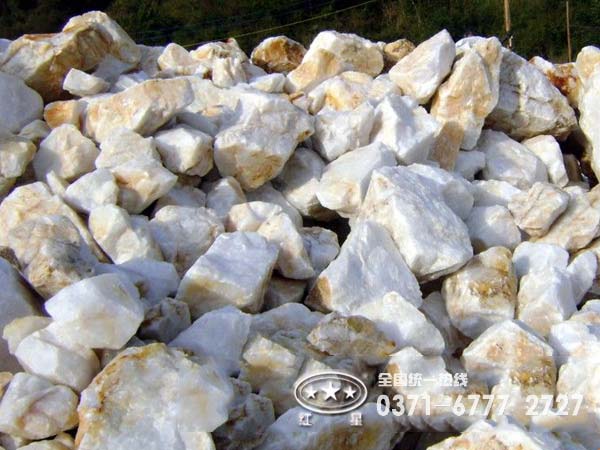 石英石粉碎機價格多少？