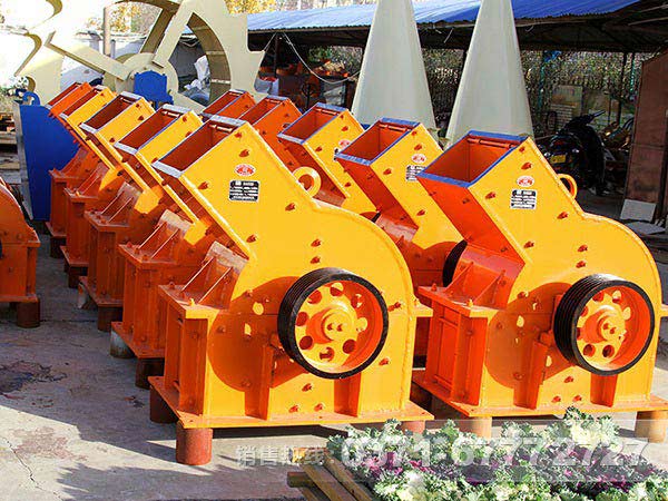 石灰石錘式破碎機(jī) 石灰石錘式破碎機(jī)