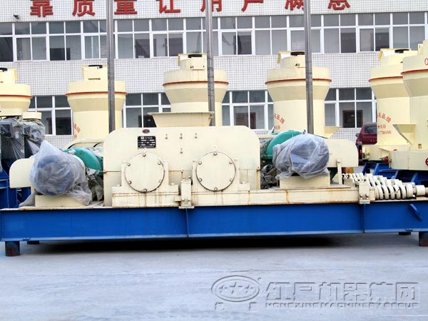 對輥細(xì)碎機(jī) 對輥細(xì)碎機(jī)