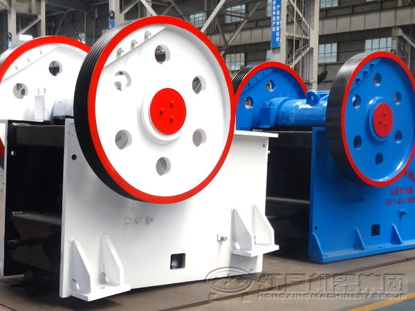 鑄鋼顎式破碎機(jī) 鑄鋼顎式破碎機(jī)