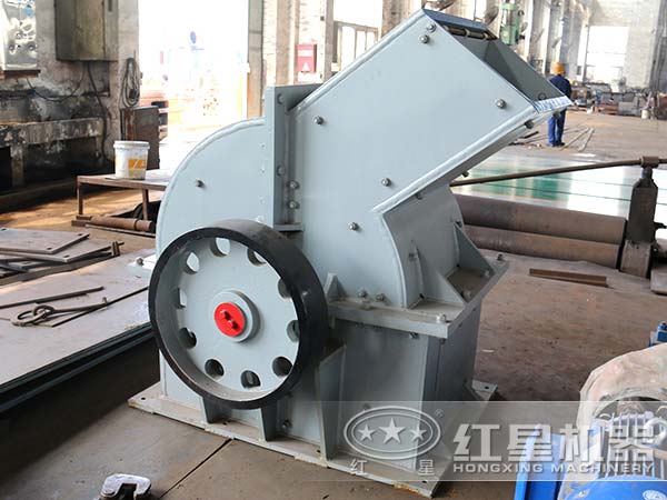 錘式打砂機(jī)生產(chǎn)車(chē)間