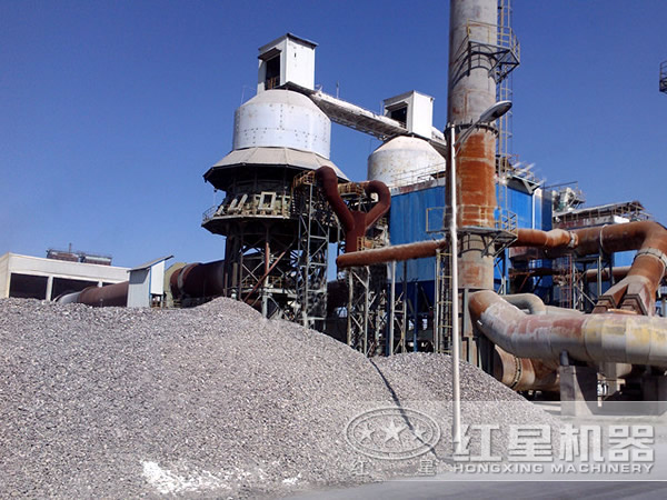 陶?；剞D(zhuǎn)窯工作現(xiàn)場