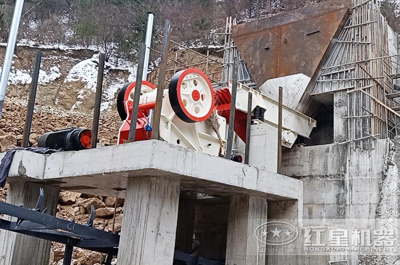 山西客戶石頭顎式破碎機(jī)工作現(xiàn)場(chǎng)圖片 山西客戶石頭顎式破碎機(jī)工作現(xiàn)場(chǎng)圖片