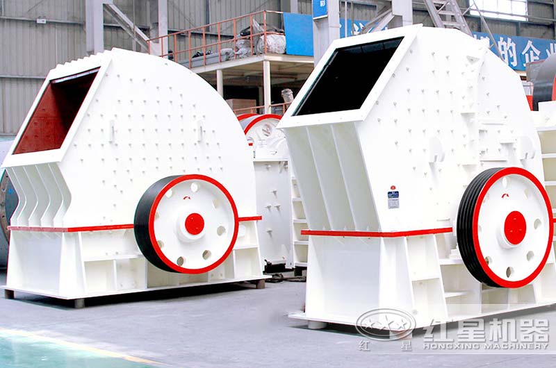 對(duì)比傳統(tǒng)錘破，一次成型單段錘破碎石強(qiáng)、出料更好