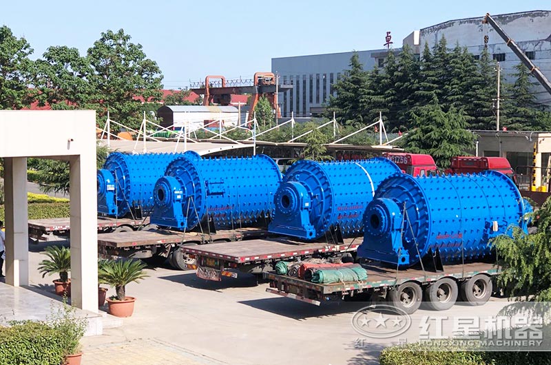 一排球磨機整裝待發(fā) 一排球磨機整裝待發(fā)