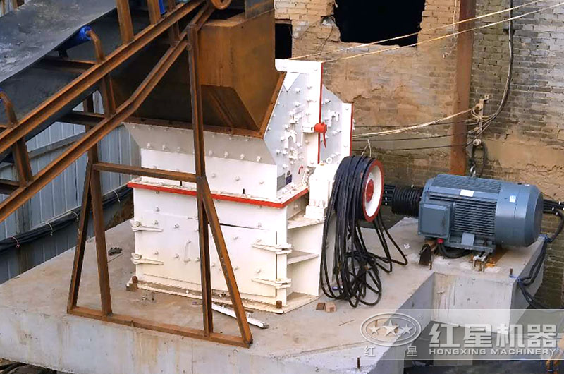 細(xì)碎制砂機(jī)工作現(xiàn)場(chǎng)圖片 細(xì)碎制砂機(jī)工作現(xiàn)場(chǎng)圖片