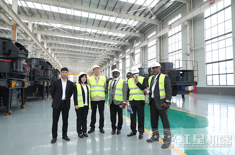 客戶(hù)來(lái)廠考察設(shè)備 客戶(hù)來(lái)廠考察設(shè)備