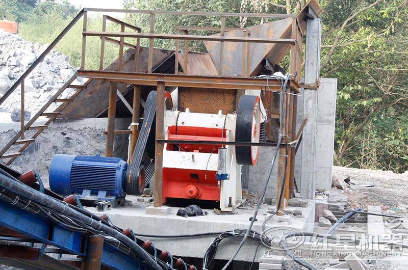 鄂破處理鵝卵石生產(chǎn)現(xiàn)場(chǎng) 鄂破處理鵝卵石生產(chǎn)現(xiàn)場(chǎng)