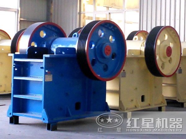 顎式破碎機(jī)的物料選擇