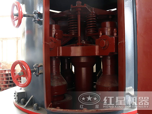 雷蒙磨粉機內(nèi)部細(xì)節(jié)