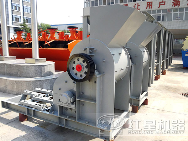 大塊煤怎么弄碎？無篩底雙級粉碎機來幫忙