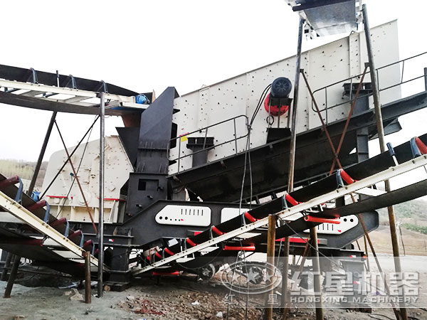 湖南移動石子破碎站破碎現(xiàn)場