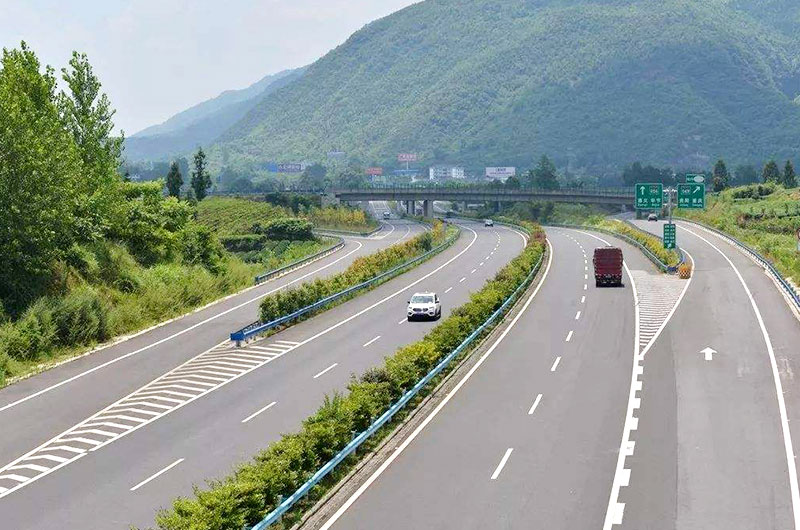 公路瀝青用礦粉設(shè)備多少錢(qián)一套？