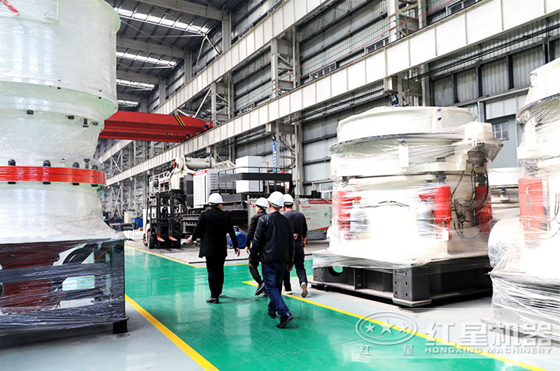 技術(shù)經(jīng)理陪同山東用戶考察圓錐制石子機