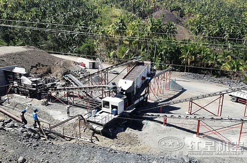 兩臺移動破碎機(jī)搭配作業(yè)出12、13青石子