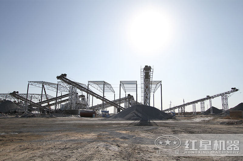 一套機(jī)制砂機(jī)器多少錢？有沒有現(xiàn)場工作視頻