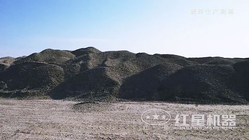 建筑廢料破碎機多少錢一臺？（內(nèi)含現(xiàn)場作業(yè)視頻）