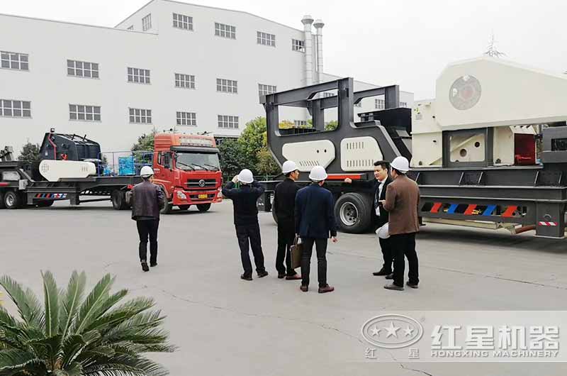 山東多個(gè)用戶來廠參觀考察設(shè)備