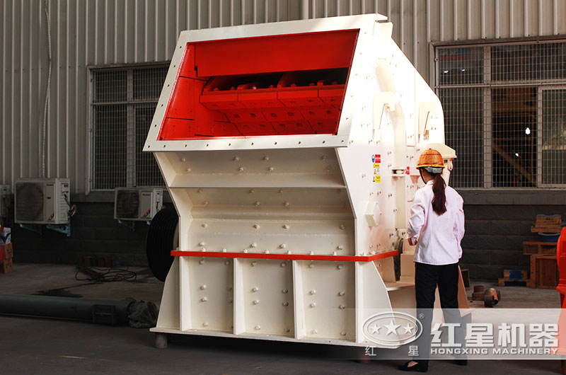 1820反擊破每小時(shí)產(chǎn)量多少噸？一臺(tái)多少錢？(內(nèi)含參數(shù)表)