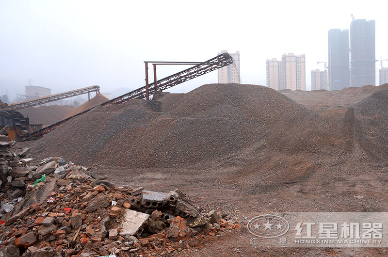 建筑垃圾變廢為磚設(shè)備多少錢，建筑垃圾做的磚多少錢一塊？