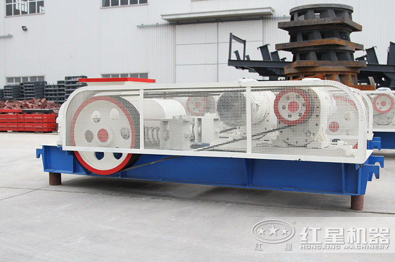 對輥式破碎機哪里有？來這里！型號全且價格還不貴！