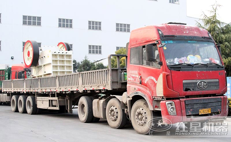 人工破碎混凝土用什么機(jī)器？選擇顎破機(jī)，大產(chǎn)量，運(yùn)行可靠