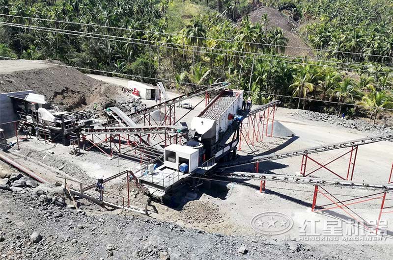 客戶移動顎破+移動圓錐破工作現(xiàn)場