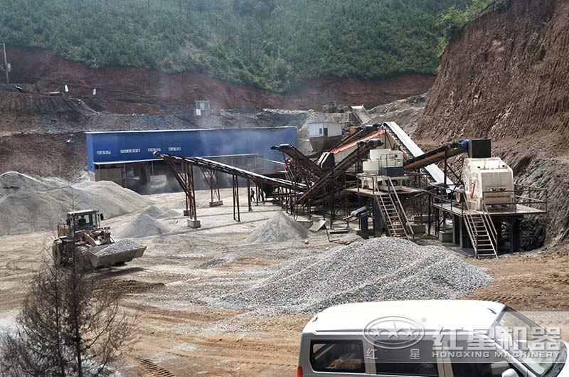 機械制沙原材料是什么？有節(jié)能的新型破碎制沙機嗎？