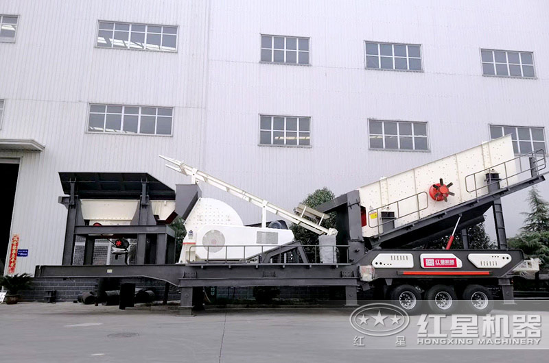 移動煤炭破碎設(shè)備-輪胎移動錘式破碎機(jī)