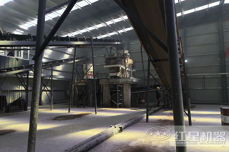 洞渣加工砂石合法嗎？繳納資源稅嗎？需要用到哪些砂石加工設(shè)備？