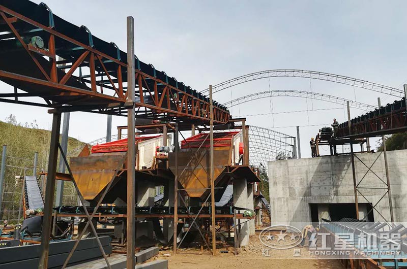 一噸原石出多少噸12、13石子？都需要哪些石子碎石機(jī)設(shè)備？